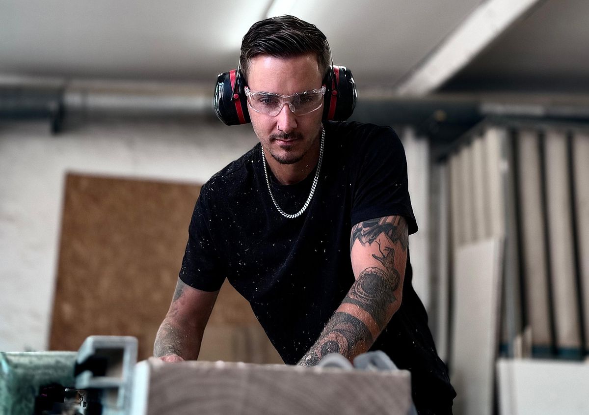 Enrico Niemann bei der Arbeit